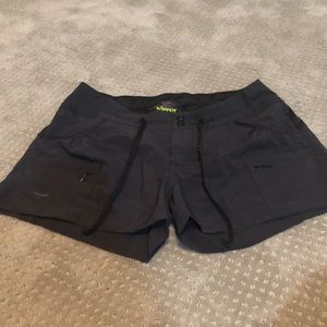 Koppen hiking shorts size M black water resistant